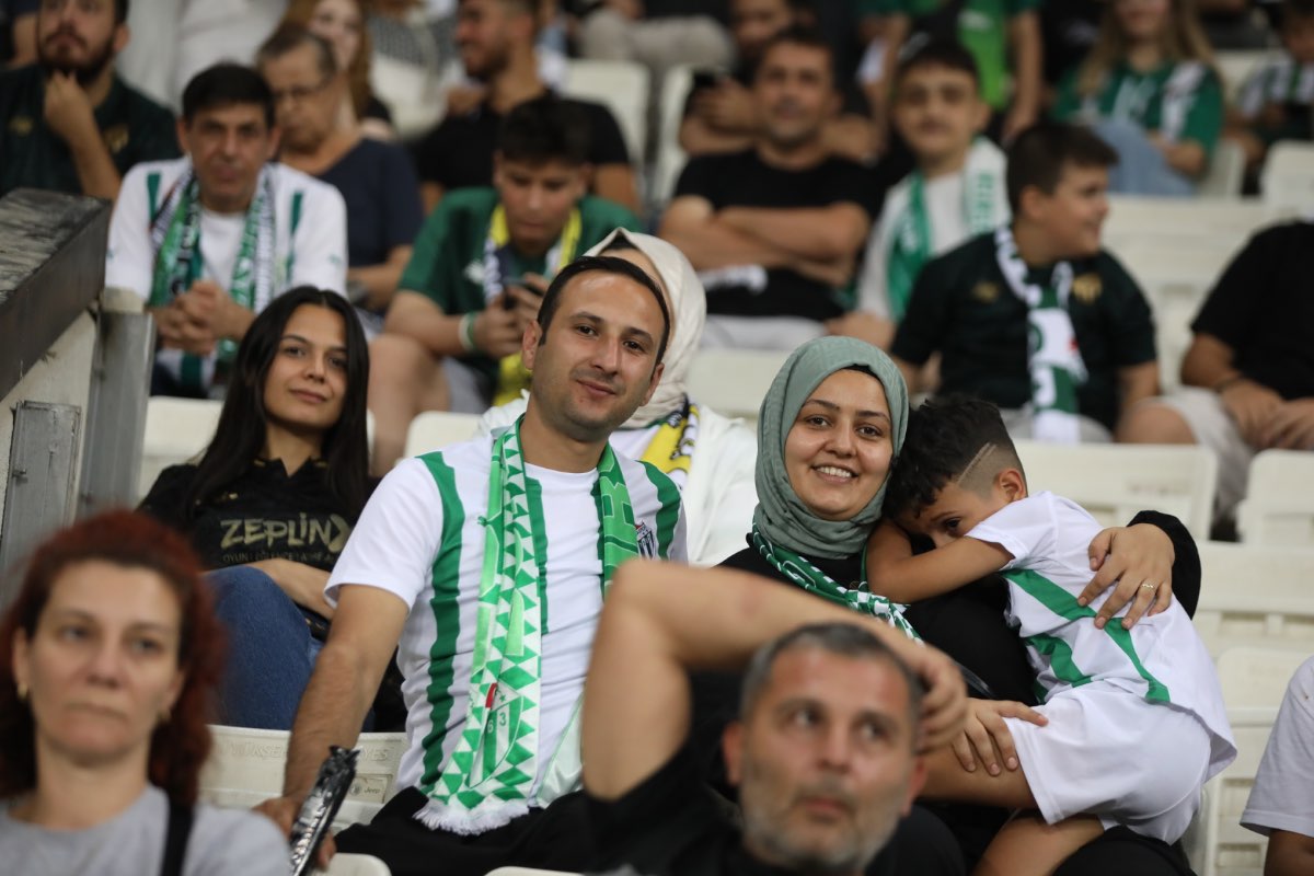 (FOTO GALERİ) Bursaspor- Söğütspor taraftar fotoğrafları -1