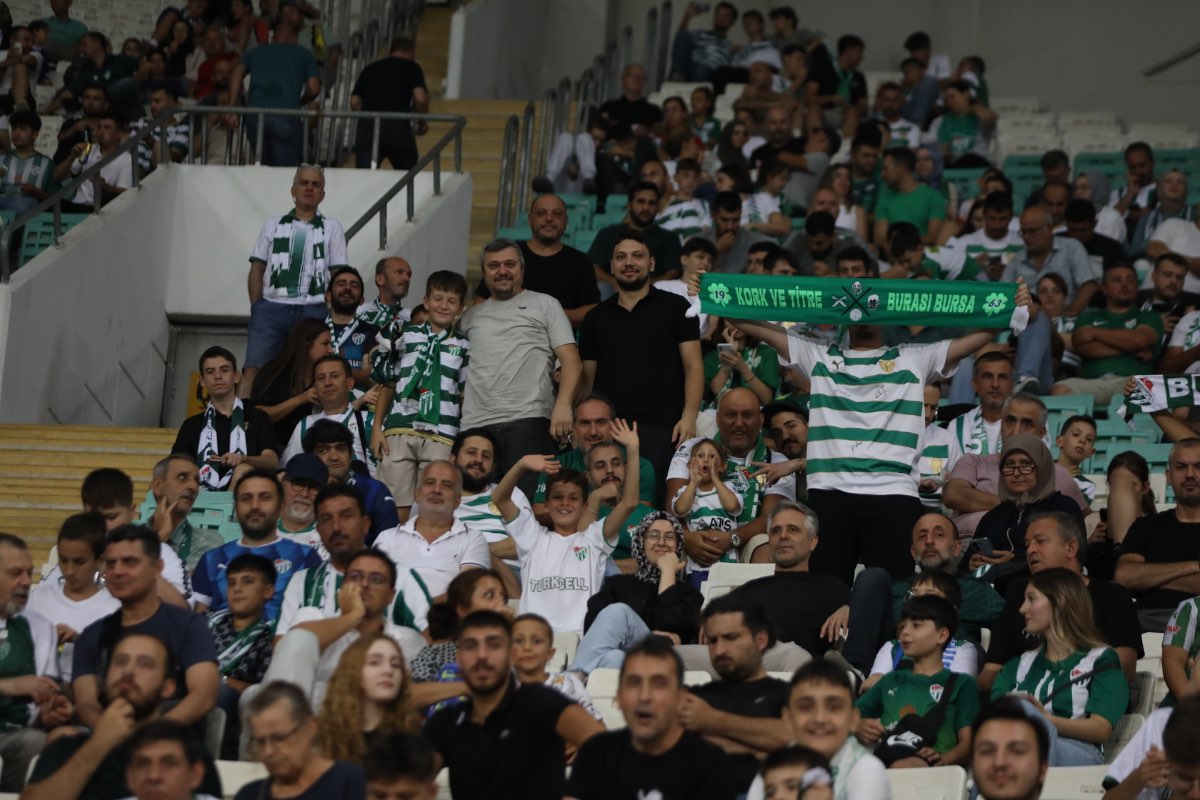 (FOTO GALERİ) Bursaspor- Söğütspor taraftar fotoğrafları -1