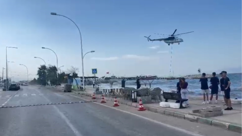 Yangına 3 uçak 11 helikopter ve 242 personel müdahale ediyor
