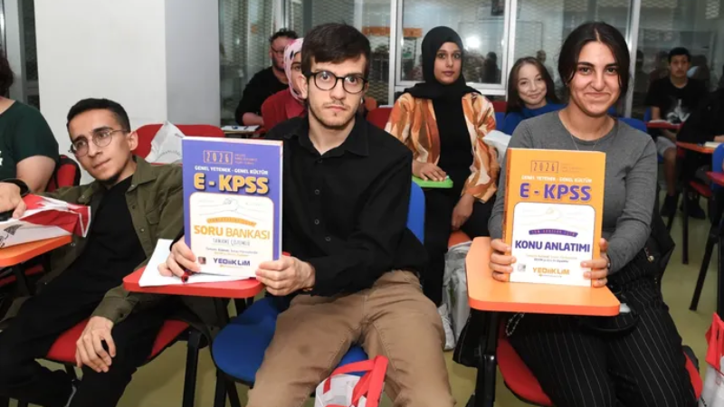 Osmangazi’de engelli bireyler için E-KPSS kursu başladı