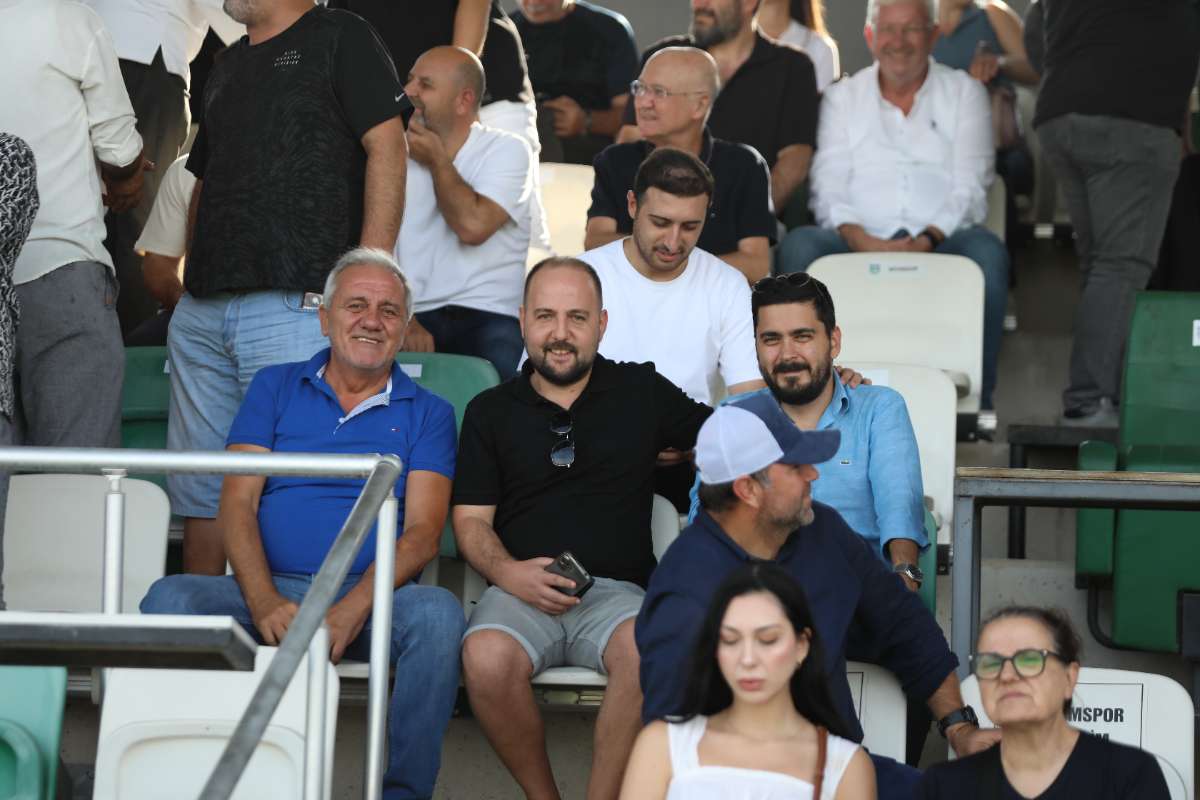 (FOTO GALERİ) Yıldırımspor-Kestel Çilekspor Taraftar Fotoğrafları