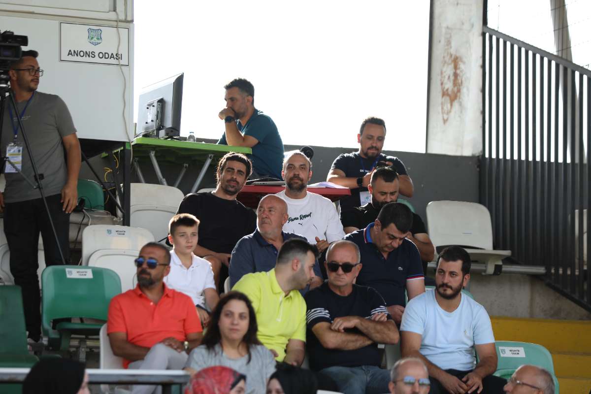(FOTO GALERİ) Yıldırımspor-Kestel Çilekspor Taraftar Fotoğrafları