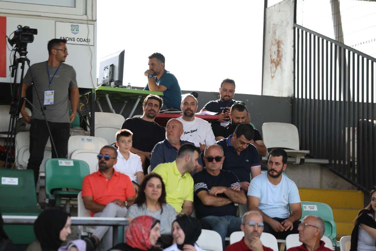 (FOTO GALERİ) Yıldırımspor-Kestel Çilekspor Taraftar Fotoğrafları