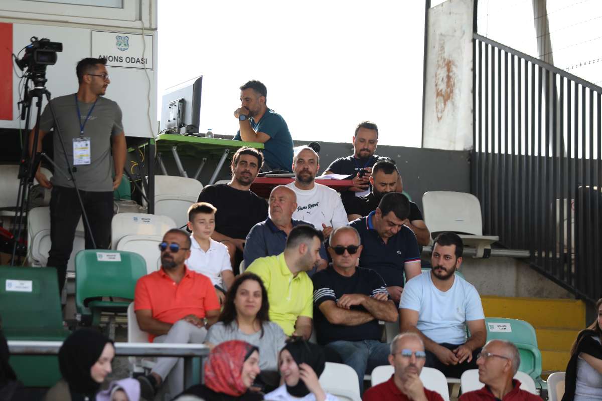 (FOTO GALERİ) Yıldırımspor-Kestel Çilekspor Taraftar Fotoğrafları