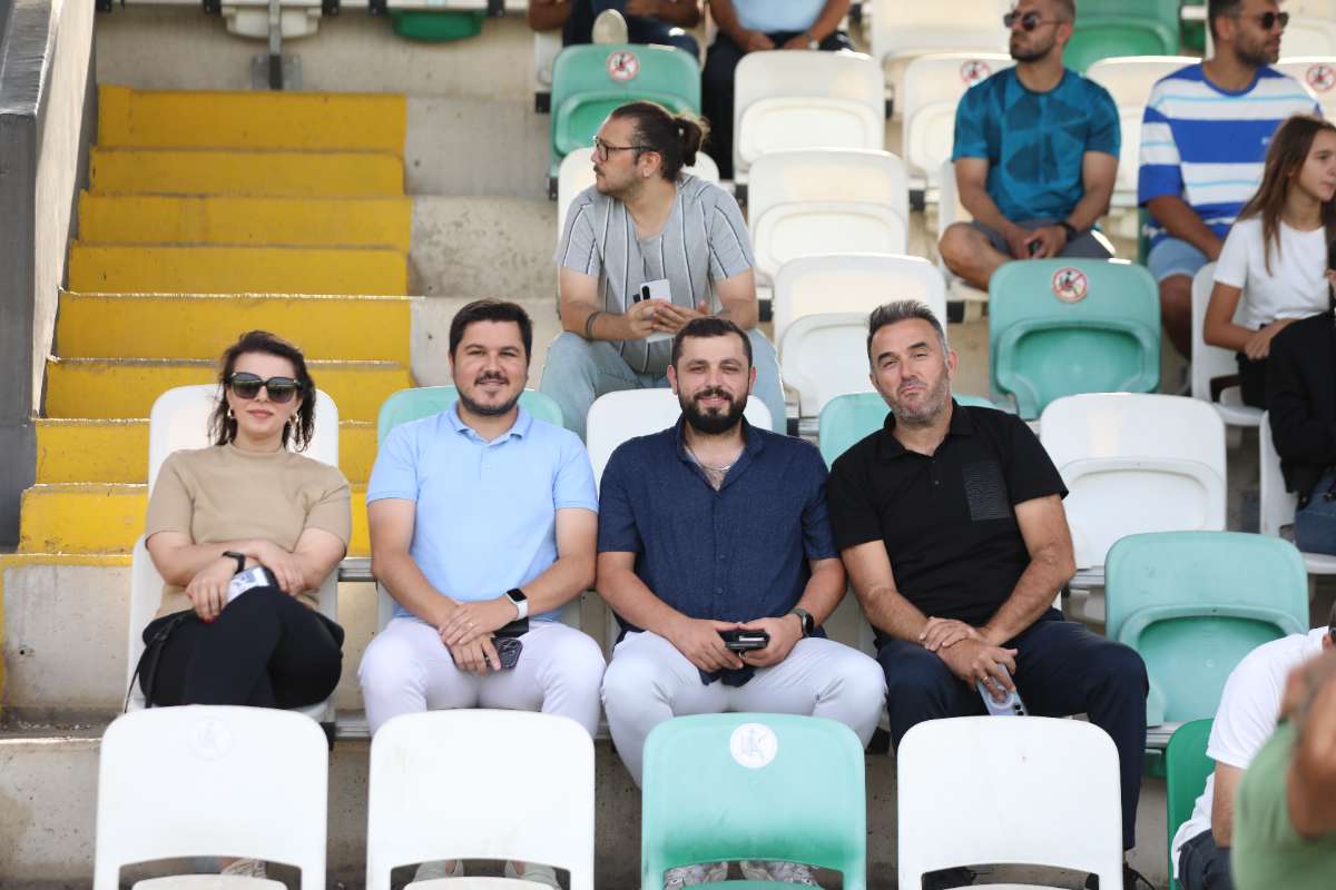 (FOTO GALERİ) Yıldırımspor-Kestel Çilekspor Taraftar Fotoğrafları