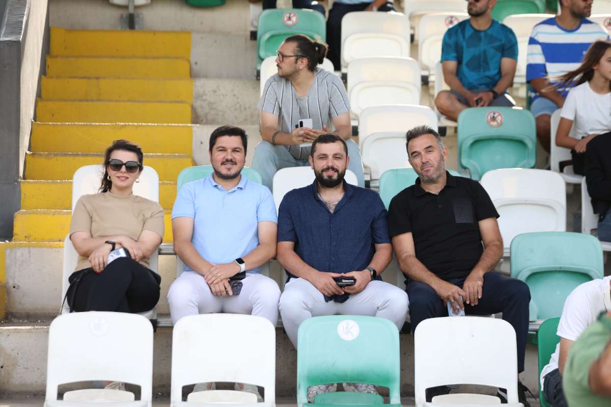 (FOTO GALERİ) Yıldırımspor-Kestel Çilekspor Taraftar Fotoğrafları