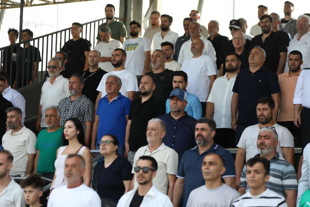 (FOTO GALERİ) Yıldırımspor-Kestel Çilekspor Taraftar Fotoğrafları