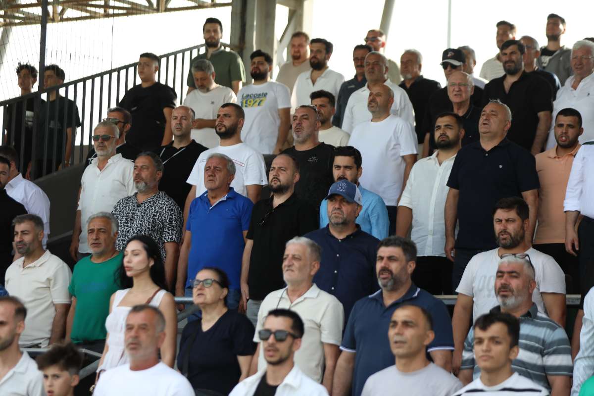 (FOTO GALERİ) Yıldırımspor-Kestel Çilekspor Taraftar Fotoğrafları