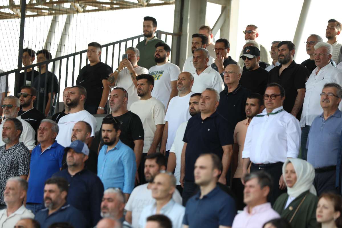 (FOTO GALERİ) Yıldırımspor-Kestel Çilekspor Taraftar Fotoğrafları