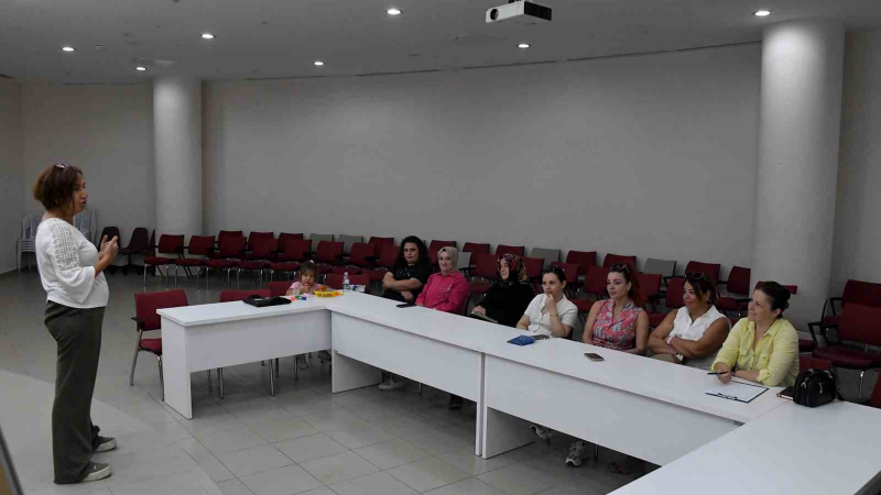 Osmangazi Belediyesi’nden velilere özel kitap atölyesi