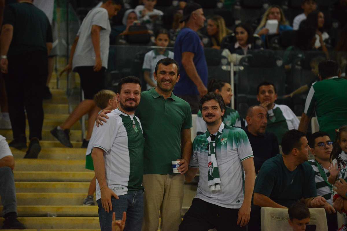 (FOTO GALERİ) Bursaspor-Arnavutköy Belediyespor Maçı Taraftar Fotoğrafları