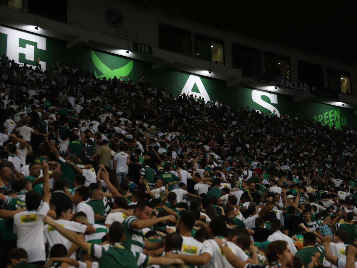 (FOTO GALERİ) Bursaspor-Arnavutköy Belediyespor Maçı Taraftar Fotoğrafları