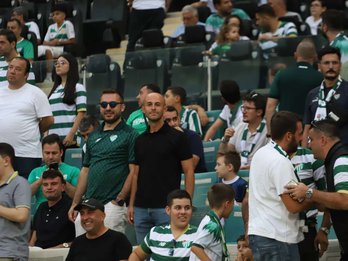 (FOTO GALERİ) Bursaspor-Arnavutköy Belediyespor Maçı Taraftar Fotoğrafları