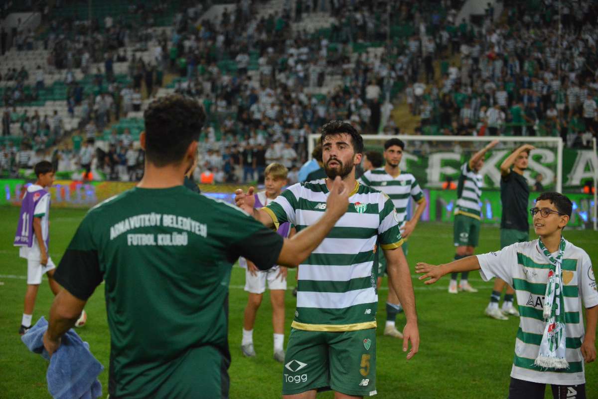 (FOTO GALERİ) Bursaspor-Arnavutköy Belediyespor Maçı Taraftar Fotoğrafları