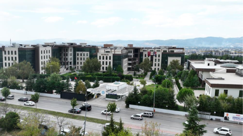 BTÜ’den 8 akademisyen dünyanın en iyileri arasında