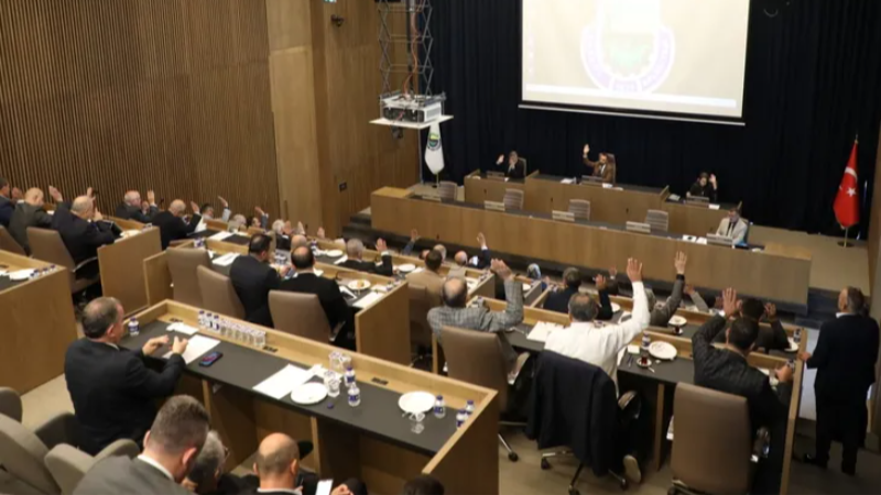 İnegöl Belediyesi’nden öğrencilere ödül