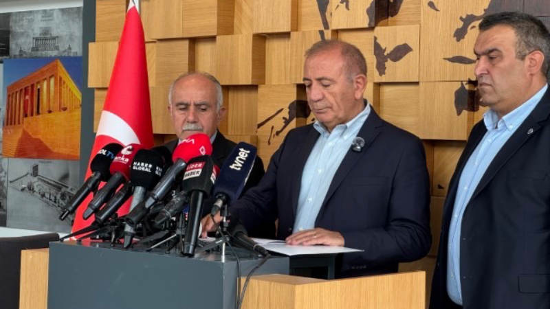 Gürsel Tekin açıklamalarda bulundu