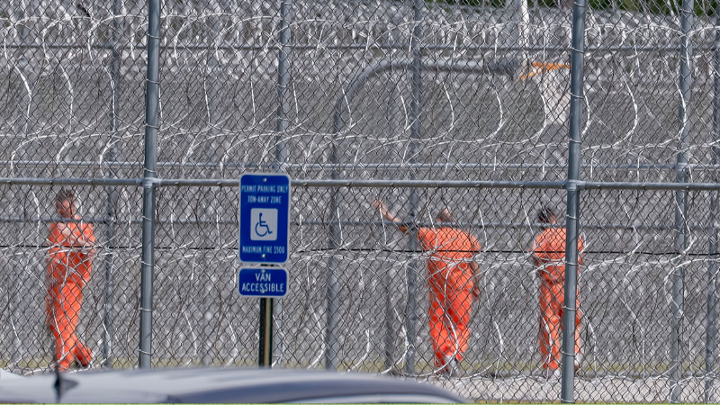 ABD-Meksika sınırındaki yasa dışı geçişler yarım asrın en düşük seviyesinde