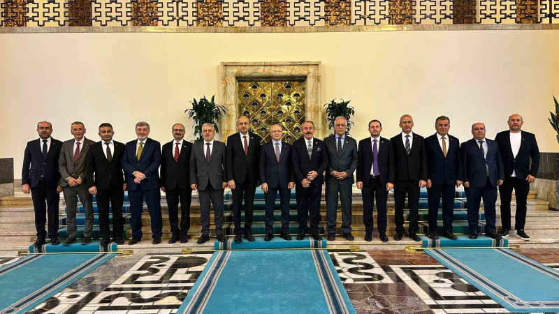 AK Parti Bursa’da iki ilçe başkanlığına yeni atama