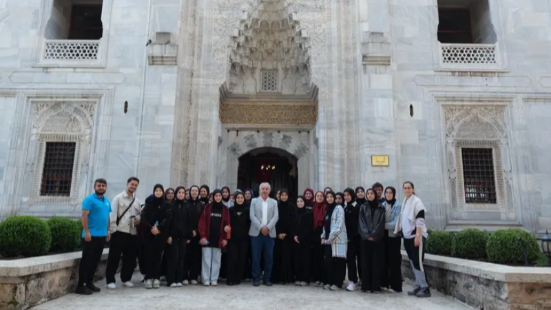 Yıldırımlı gençlerden tarihi yolculuk