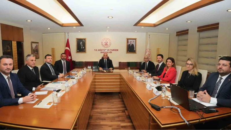 Kültür ve Turizm Bakanlığı’nda 2027 Avrupa Oyunları toplantısı yapıldı