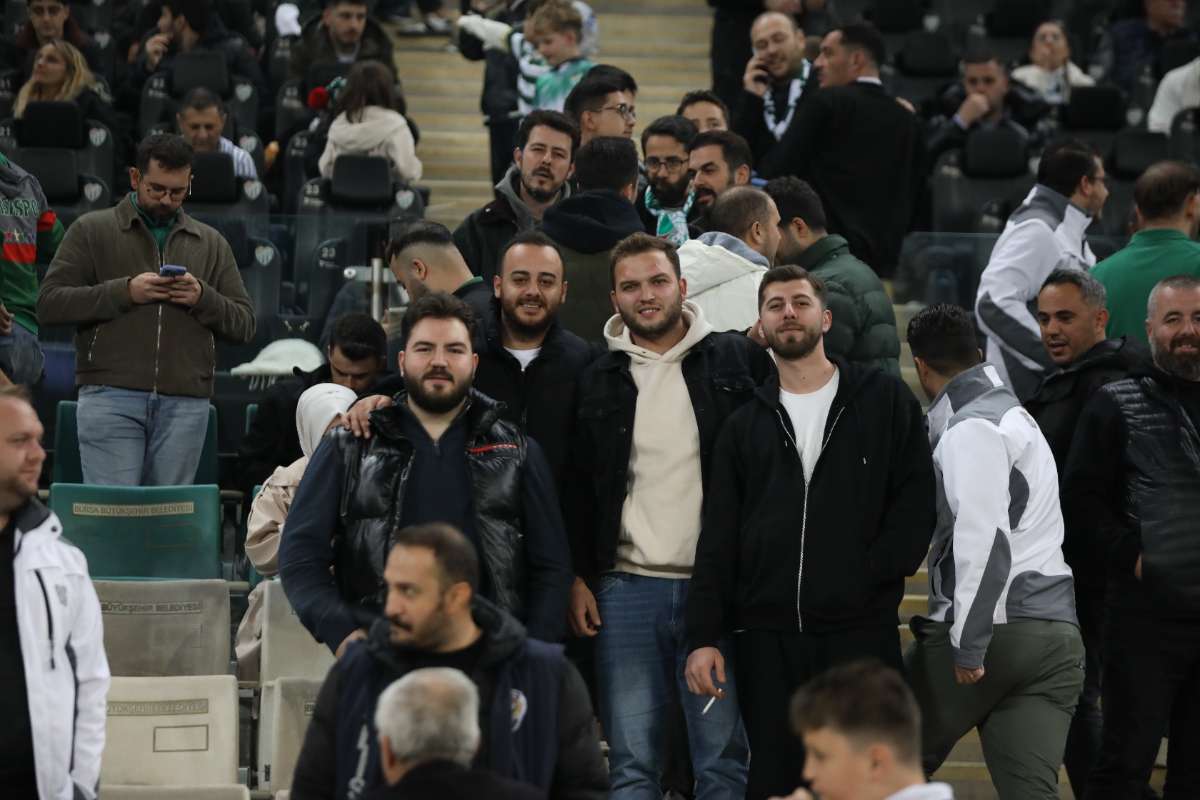 (FOTO GALERİ) Bursaspor-Menemen FK Taraftar Fotoğrafları-1