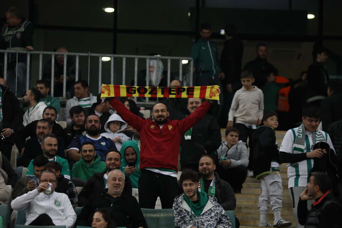 (FOTO GALERİ) Bursaspor-Menemen FK Taraftar Fotoğrafları-1