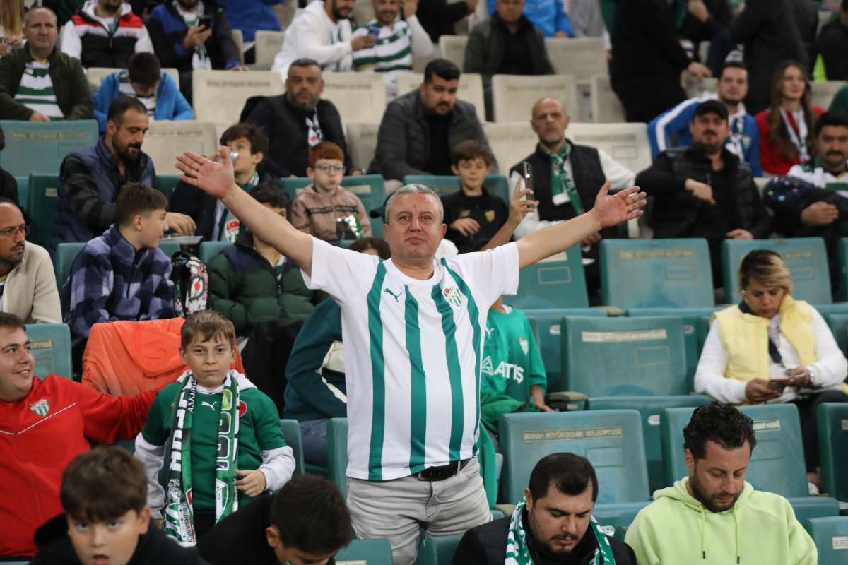(FOTO GALERİ) Bursaspor-Menemen FK Taraftar Fotoğrafları-1