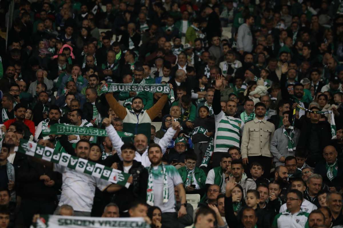 (FOTO GALERİ) Bursaspor-Menemen FK Taraftar Fotoğrafları-1