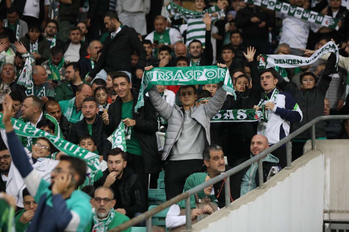 (FOTO GALERİ) Bursaspor-Menemen FK Taraftar Fotoğrafları-1