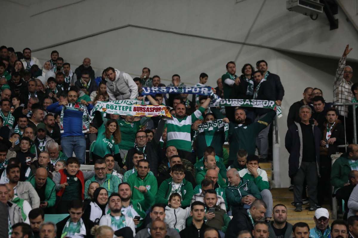 (FOTO GALERİ) Bursaspor-Menemen FK Taraftar Fotoğrafları-1