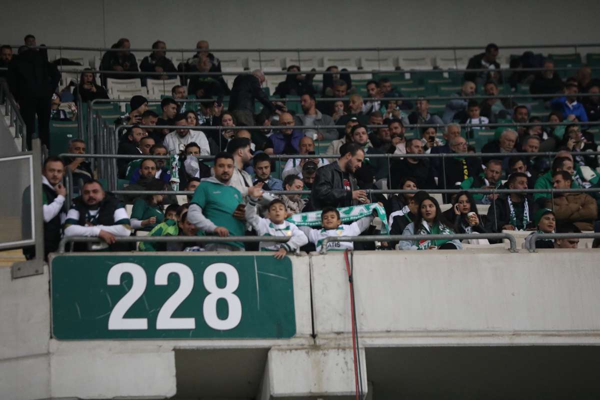 (FOTO GALERİ) Bursaspor-Menemen FK Taraftar Fotoğrafları-1