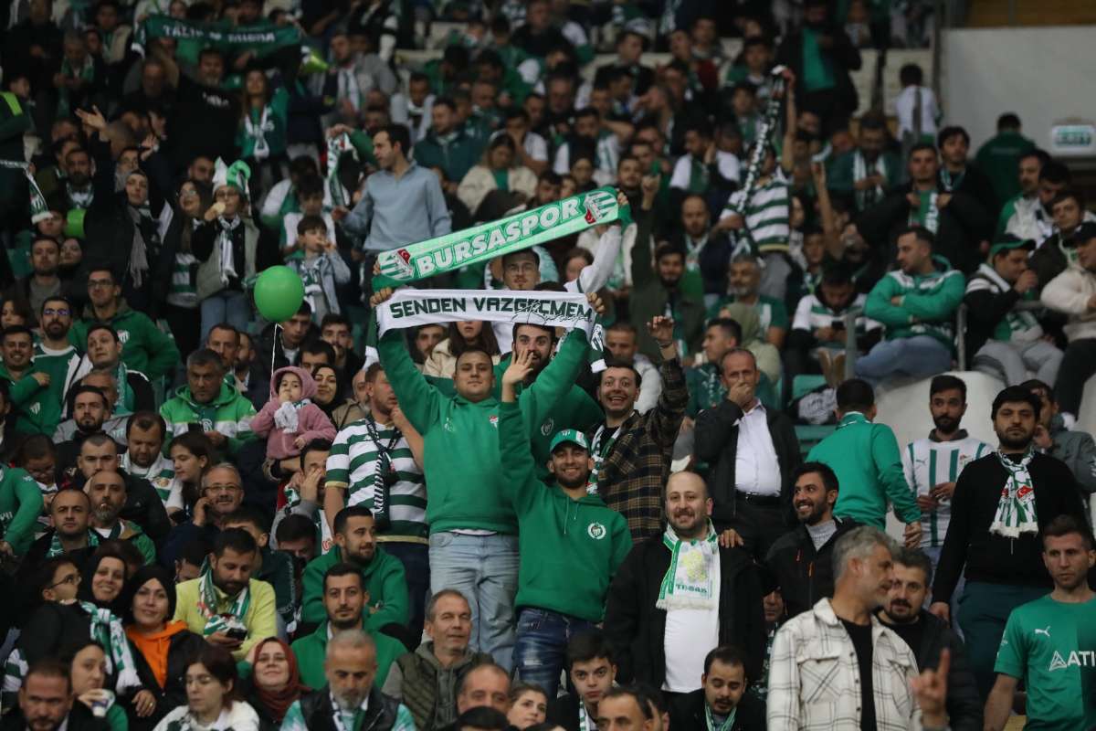 (FOTO GALERİ) Bursaspor-Menemen FK Taraftar Fotoğrafları-1