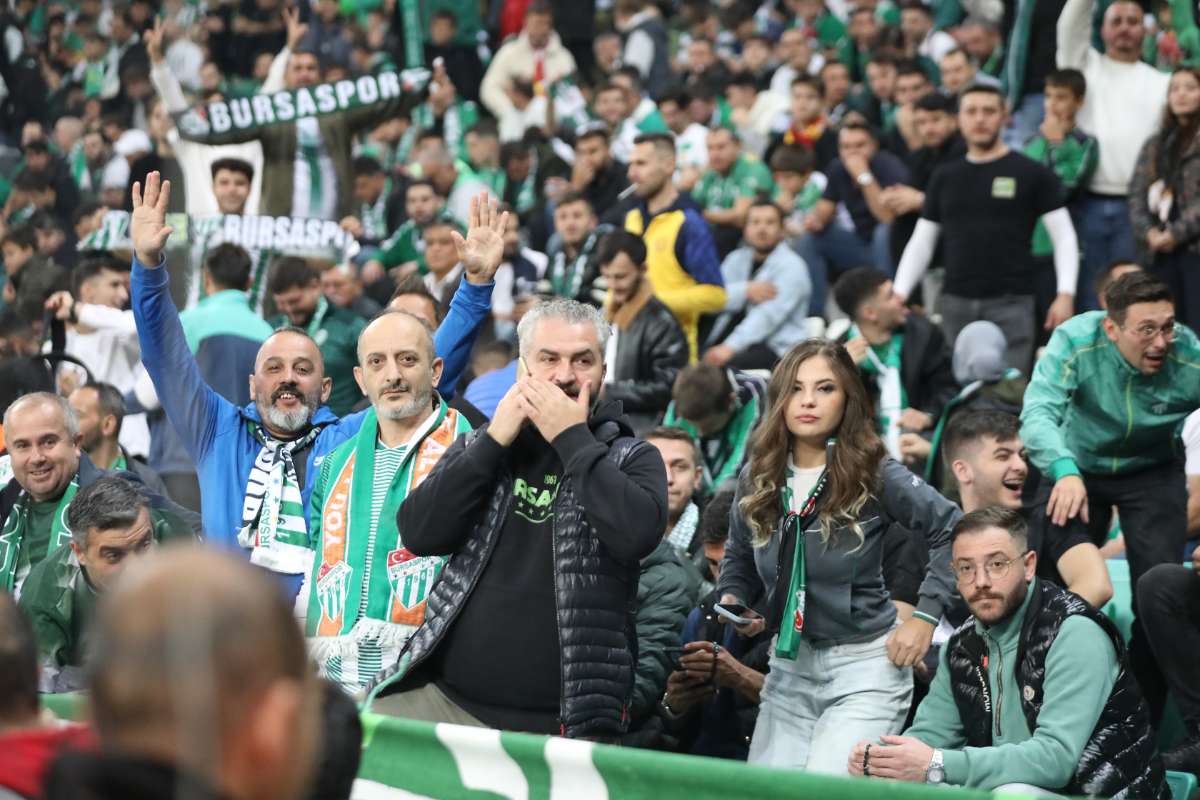 (FOTO GALERİ) Bursaspor-Menemen FK Taraftar Fotoğrafları-1