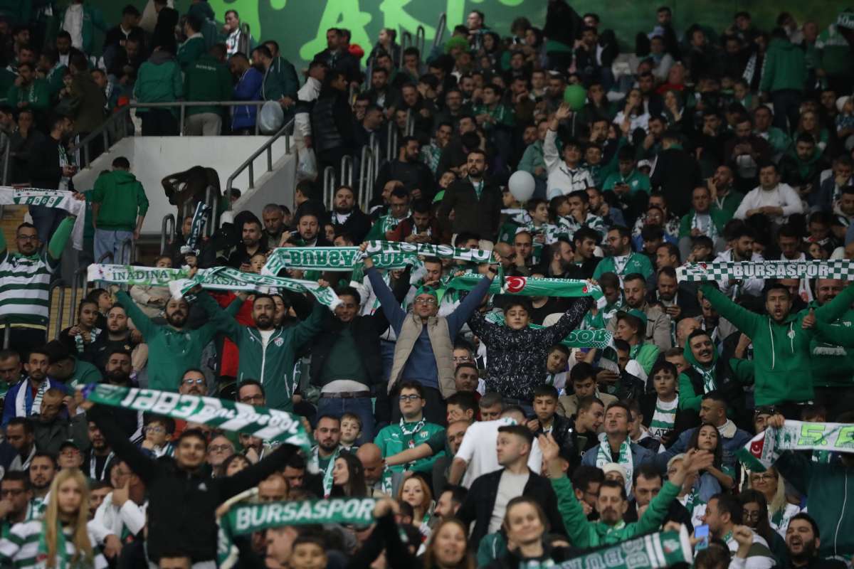 (FOTO GALERİ) Bursaspor-Menemen FK Taraftar Fotoğrafları-1