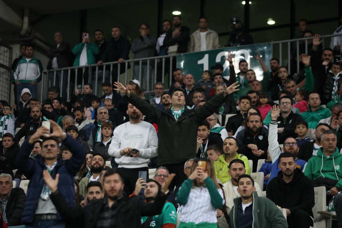 (FOTO GALERİ) Bursaspor-Menemen FK Taraftar Fotoğrafları-1