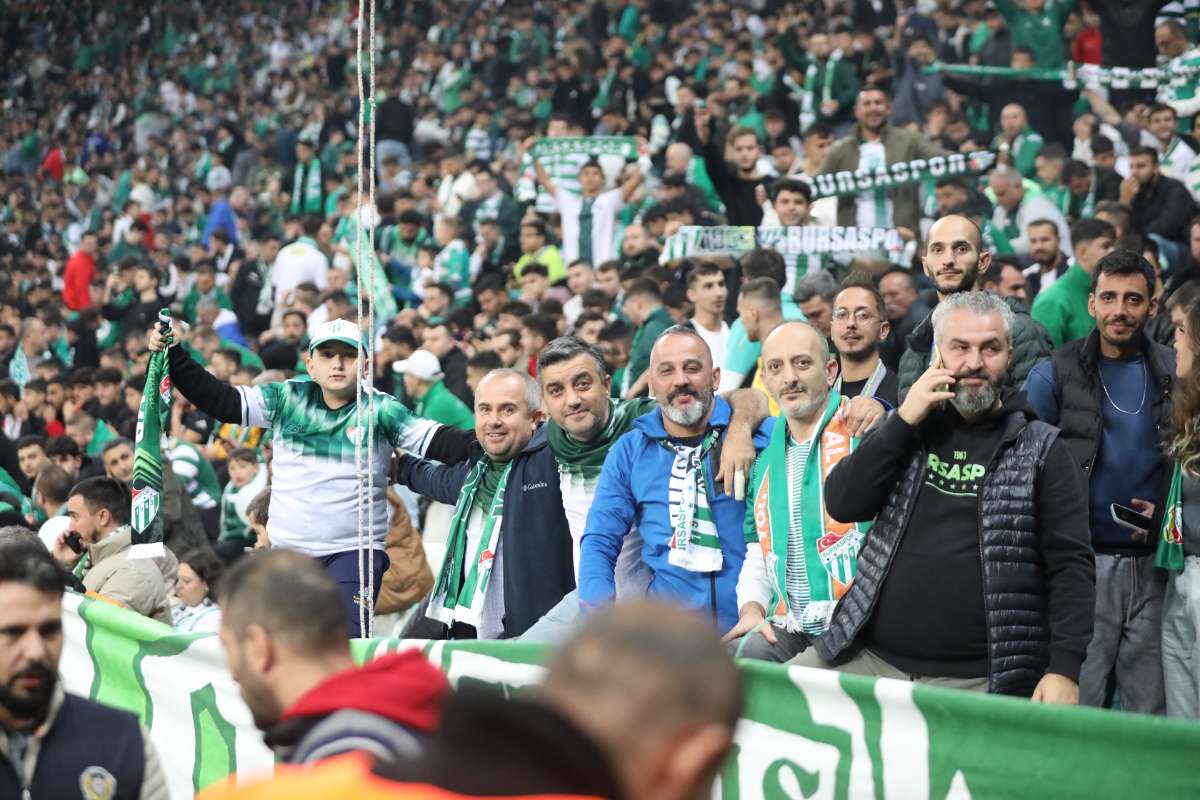(FOTO GALERİ) Bursaspor-Menemen FK Taraftar Fotoğrafları-1