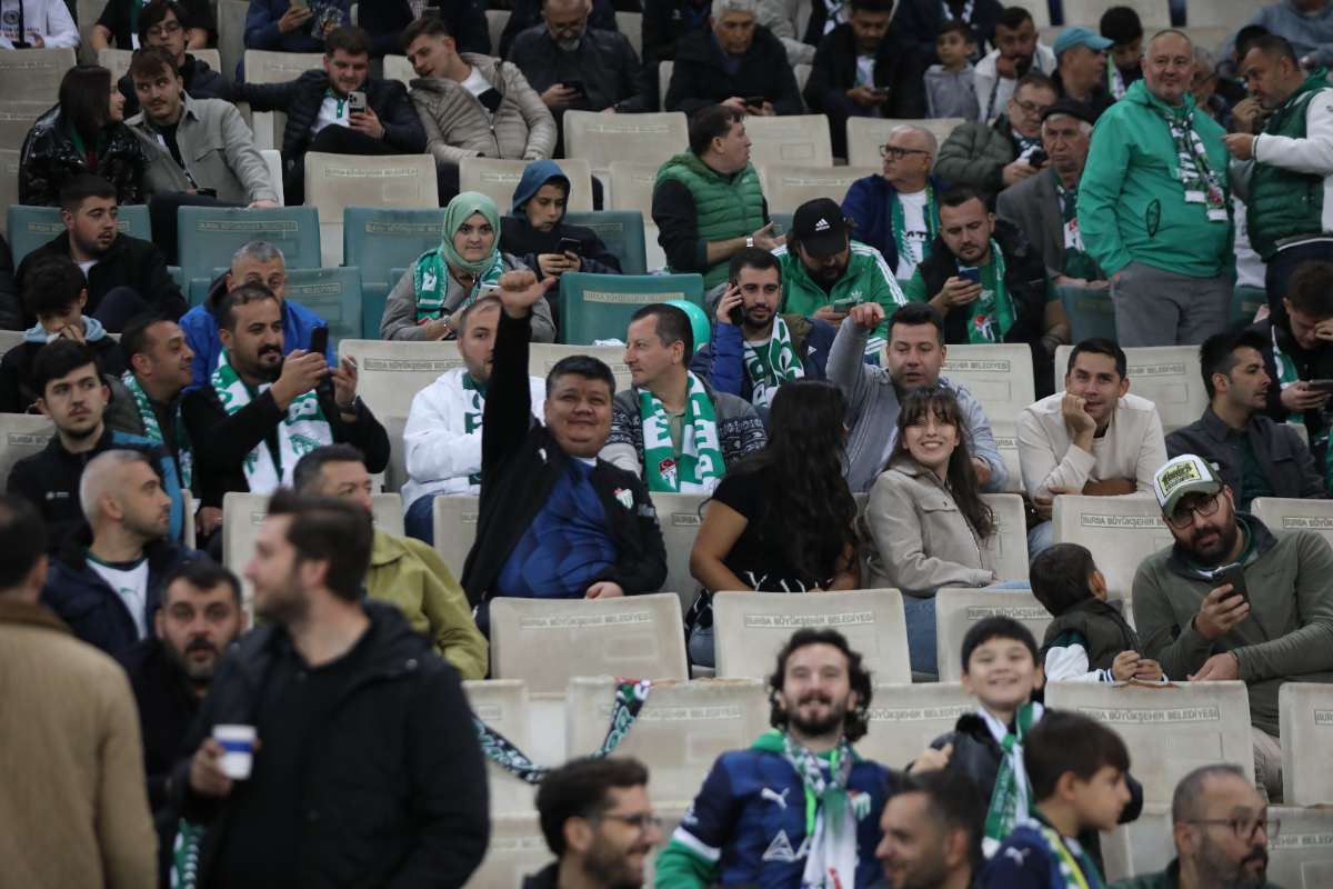 (FOTO GALERİ) Bursaspor-Menemen FK Taraftar Fotoğrafları-1
