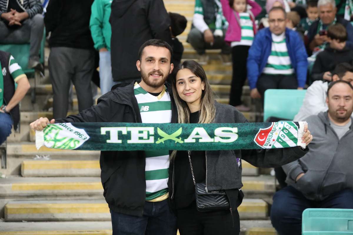 (FOTO GALERİ) Bursaspor-Menemen FK Taraftar Fotoğrafları-1