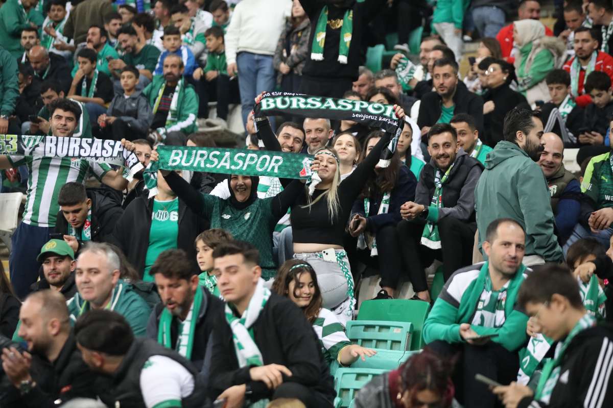 (FOTO GALERİ) Bursaspor-Menemen FK Taraftar Fotoğrafları-1
