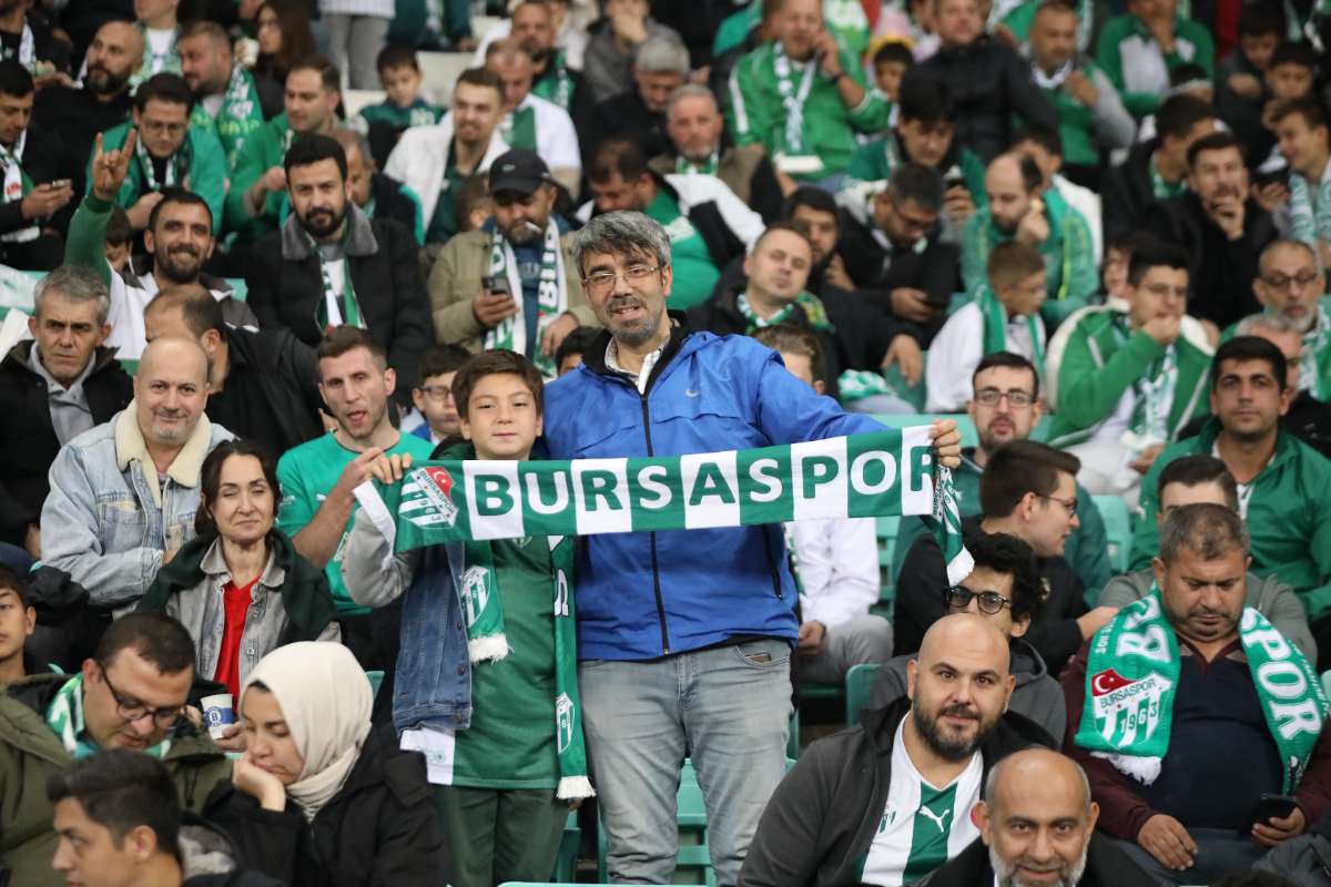 (FOTO GALERİ) Bursaspor-Menemen FK Taraftar Fotoğrafları-1