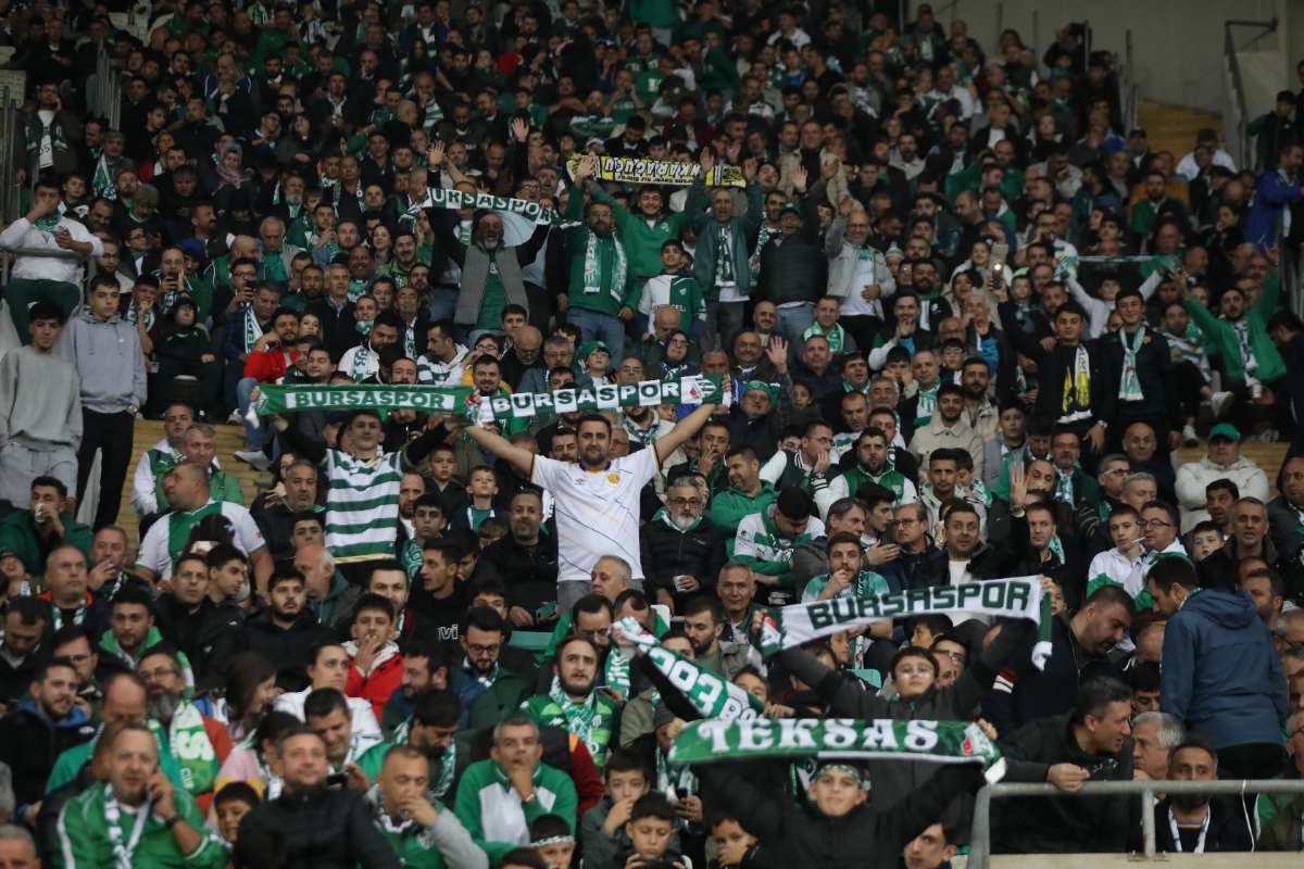 (FOTO GALERİ) Bursaspor-Menemen FK Taraftar Fotoğrafları-1