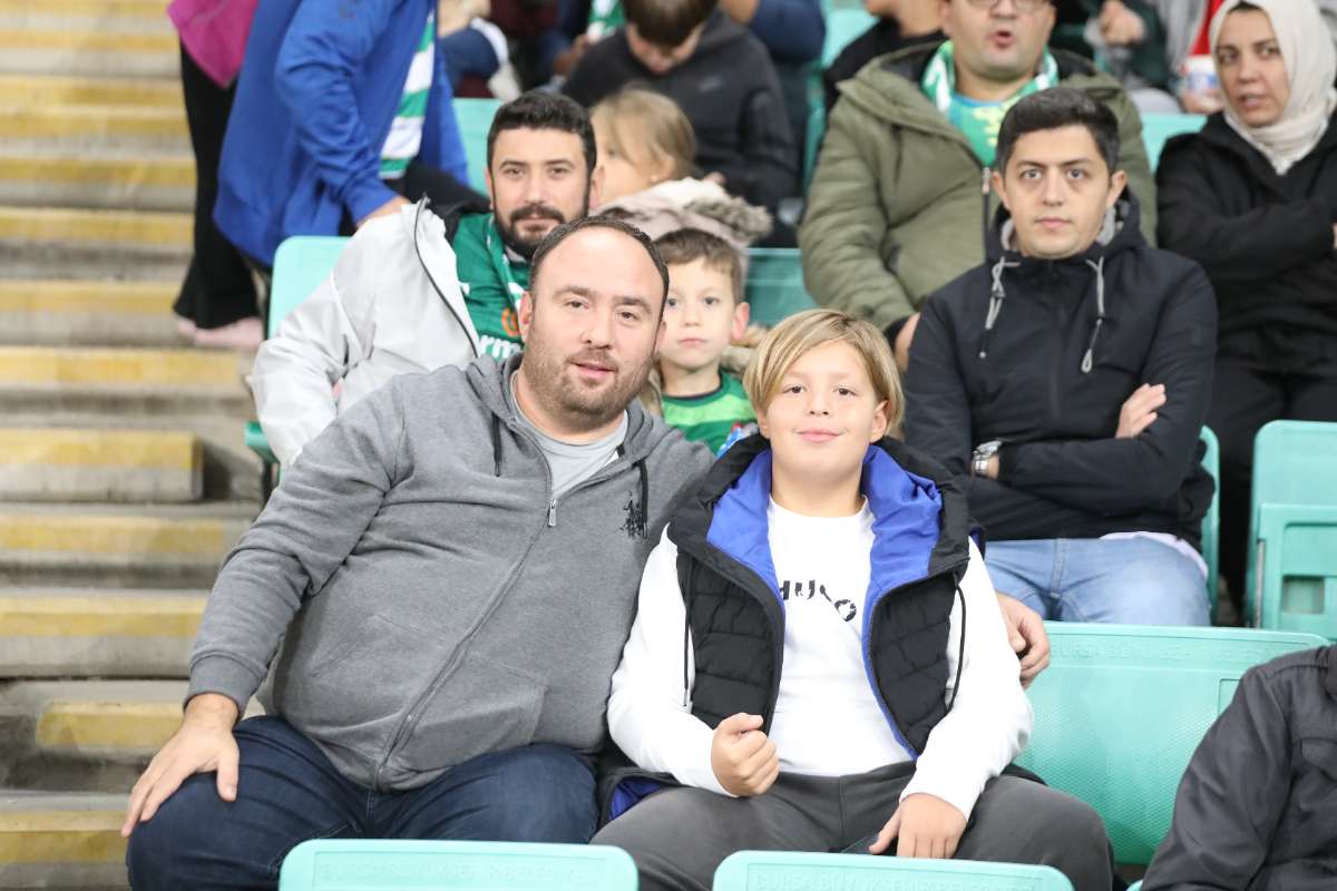 (FOTO GALERİ) Bursaspor-Menemen FK Taraftar Fotoğrafları-1