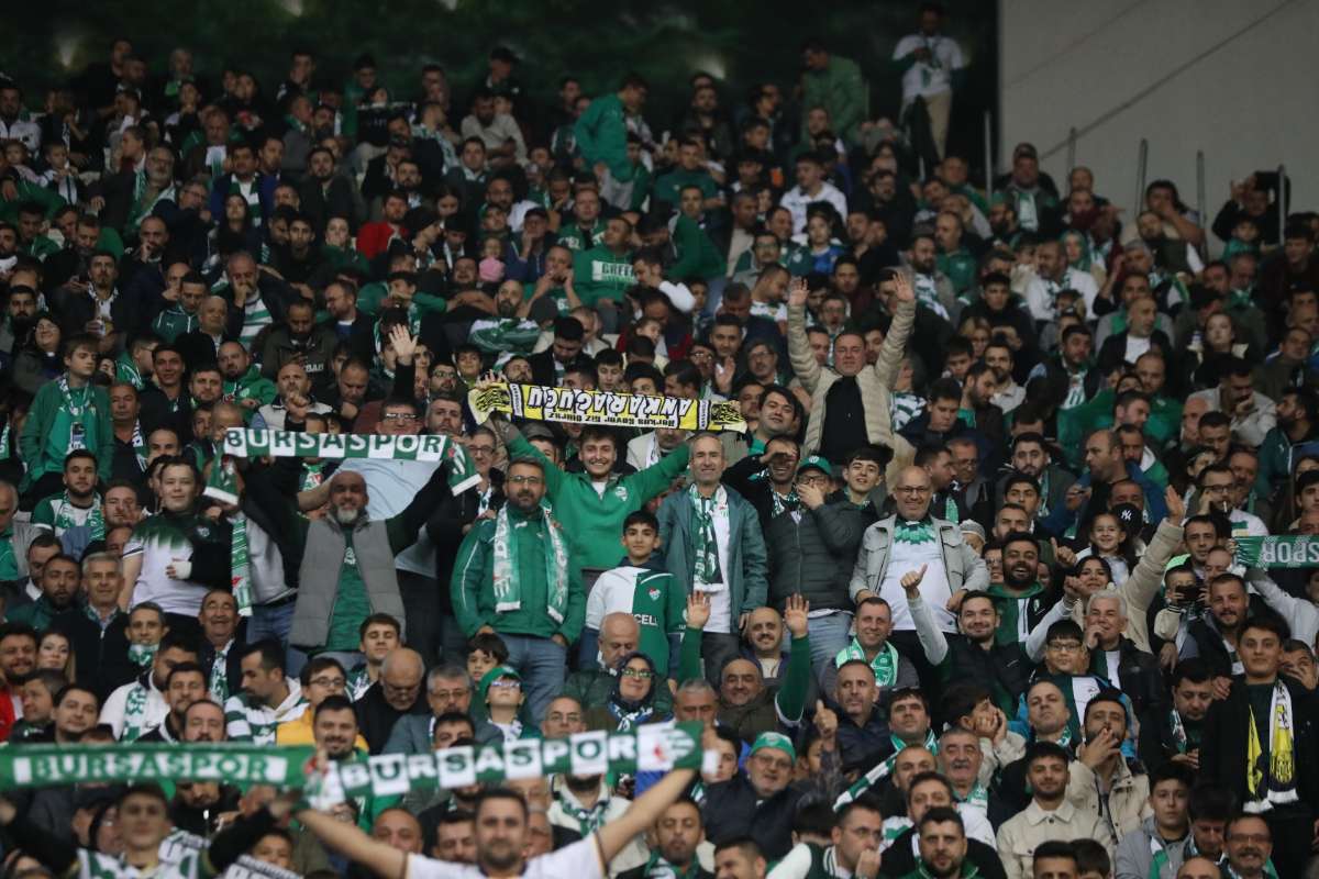 (FOTO GALERİ) Bursaspor-Menemen FK Taraftar Fotoğrafları-1