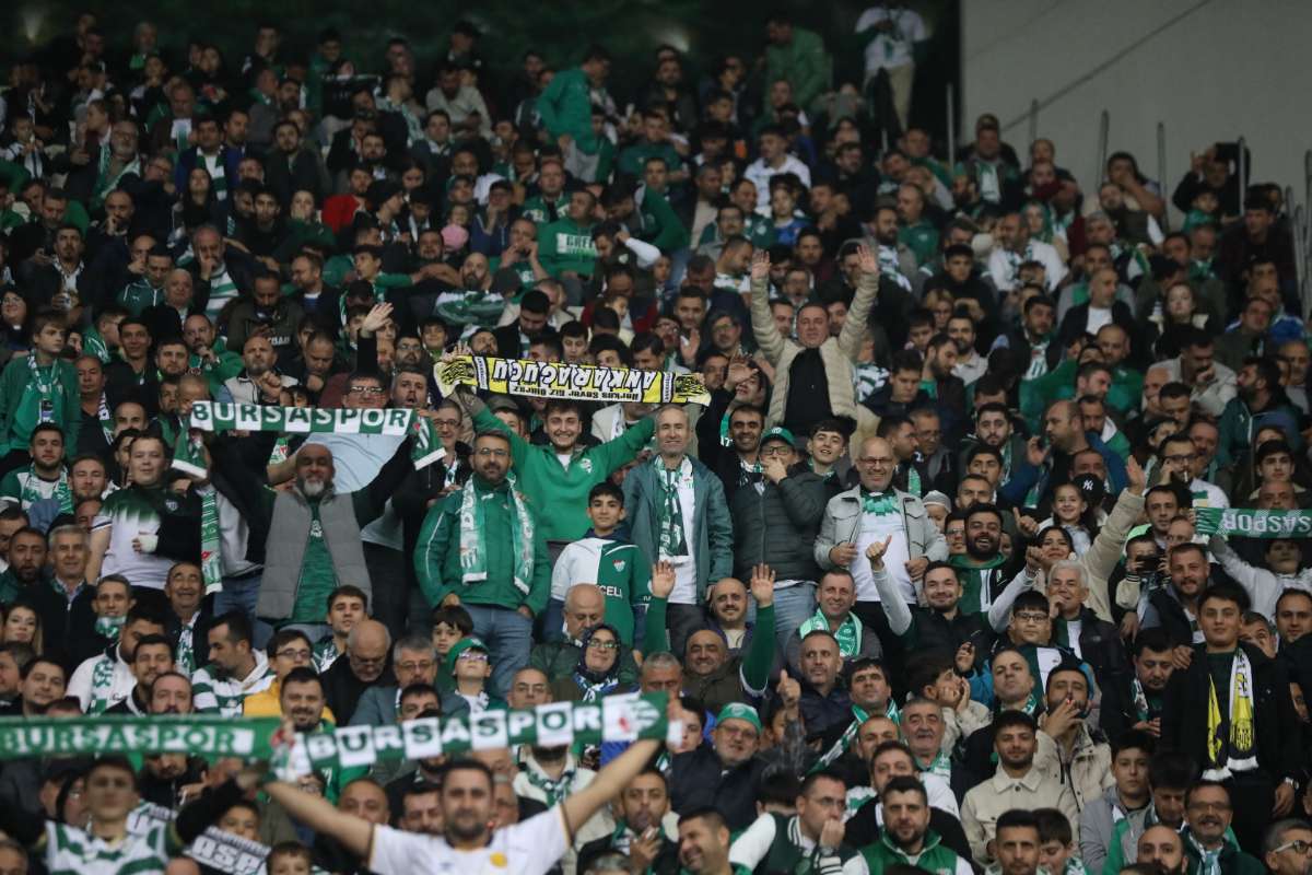 (FOTO GALERİ) Bursaspor-Menemen FK Taraftar Fotoğrafları-1