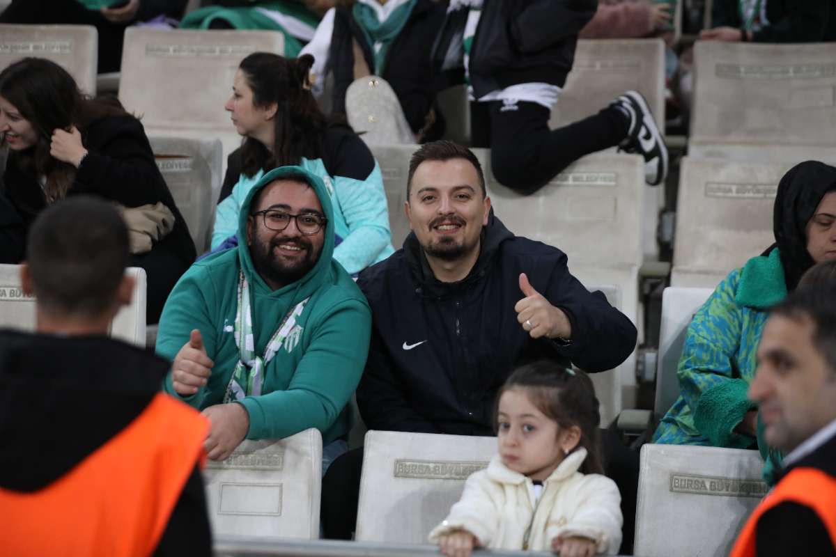(FOTO GALERİ) Bursaspor-Menemen FK Taraftar Fotoğrafları-1