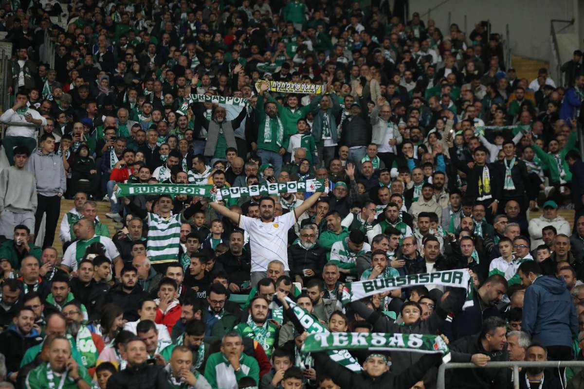 (FOTO GALERİ) Bursaspor-Menemen FK Taraftar Fotoğrafları-1