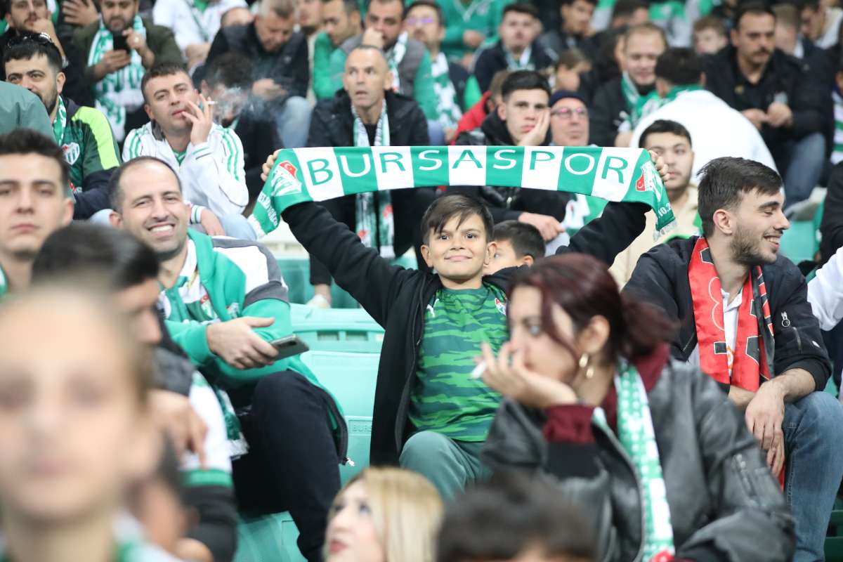 (FOTO GALERİ) Bursaspor-Menemen FK Taraftar Fotoğrafları-1