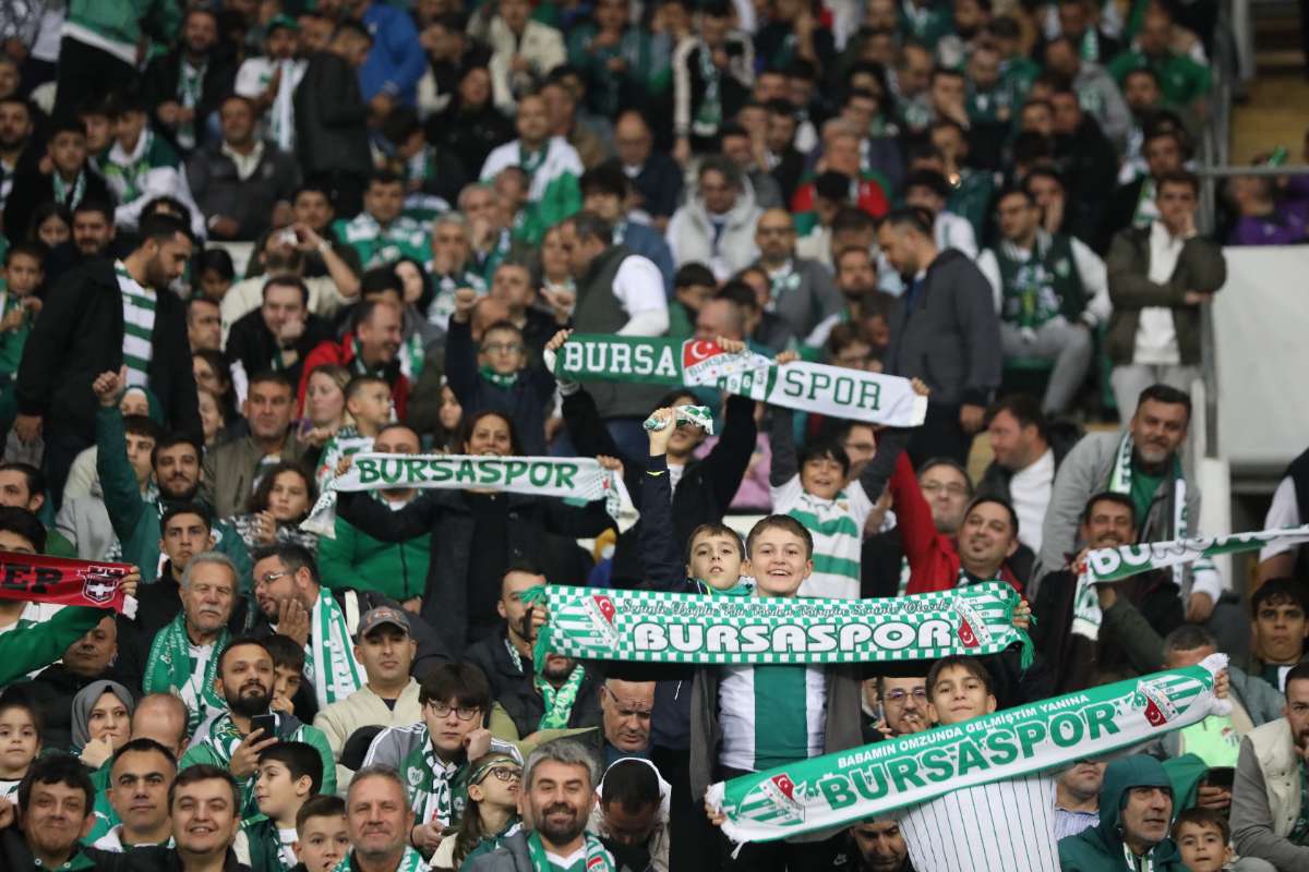 (FOTO GALERİ) Bursaspor-Menemen FK Taraftar Fotoğrafları-1