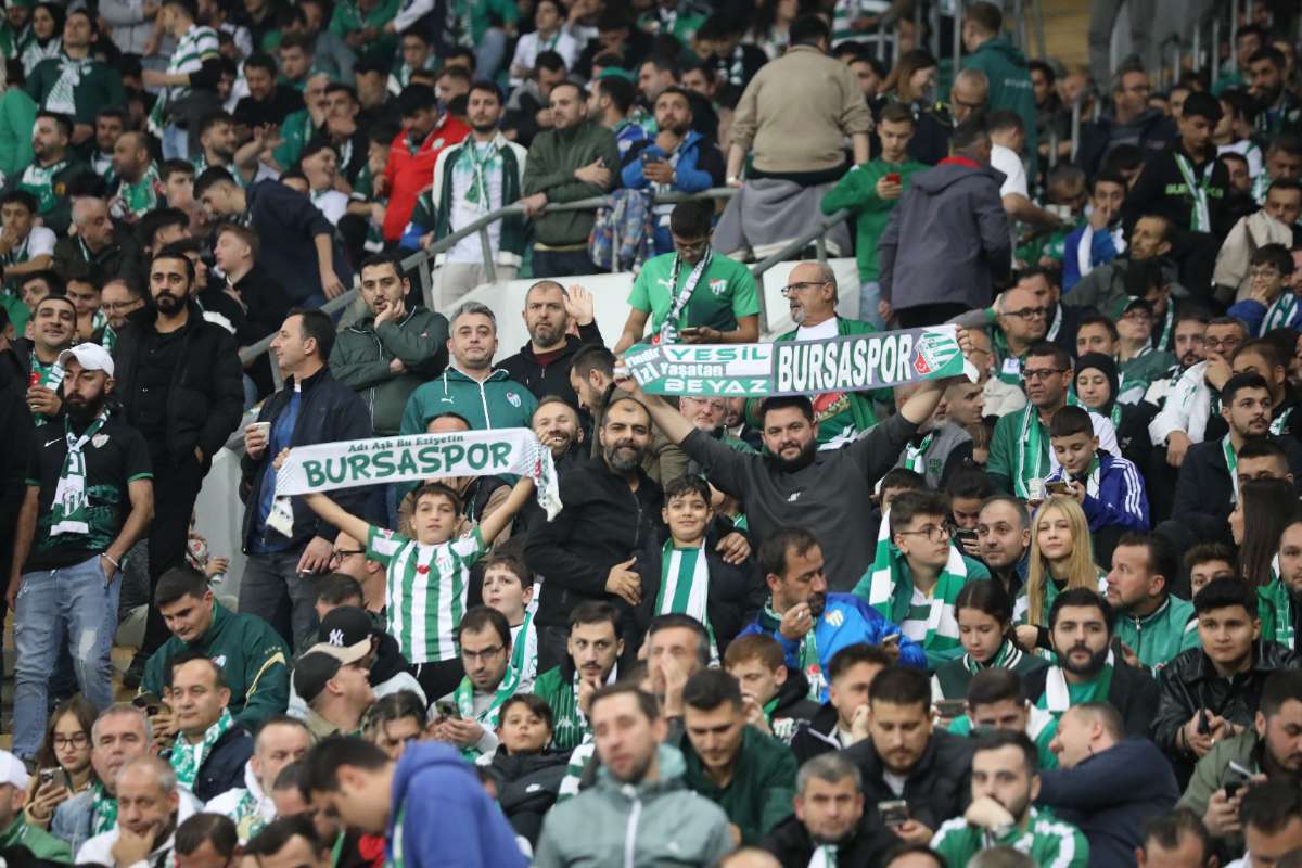 (FOTO GALERİ) Bursaspor-Menemen FK Taraftar Fotoğrafları-1